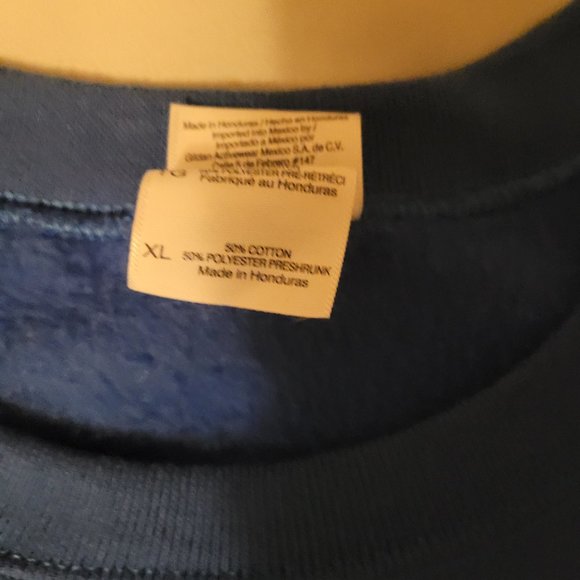 Macklemore and Ryan Lewis Shark face gang graphic band crewneck sweater size xl - Picture 5 of 5